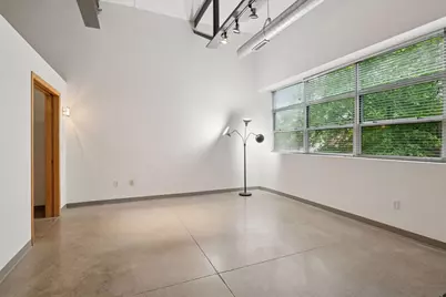 111 E Franklin Avenue #215, Minneapolis, MN 55404 - Photo 15