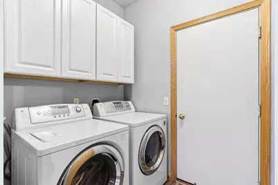 7558 6th Street N, Oakdale, MN 55128 - Photo 33