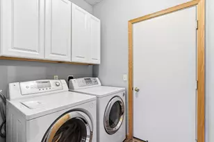 7558 6th St N, Oakdale, MN 55128 - Photo 33