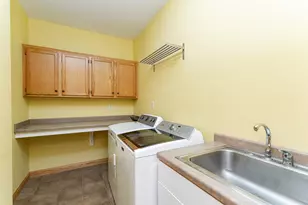 3752 Stone Point Dr NE, Rochester, MN 55906 - Photo 17