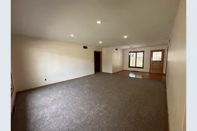 1123 Elmhurst Avenue, Luverne, MN 56156 - Photo 11