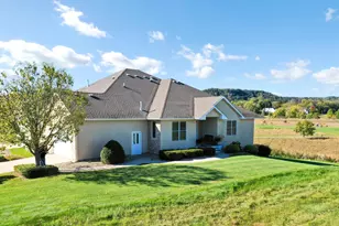 715 Hazelnut Way, Lake City, MN 55041 - Photo 41