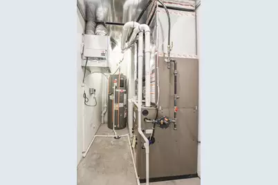 2604 Golden Valley Road, Minneapolis, MN 55411 - Photo 27