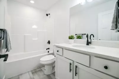 2604 Golden Valley Road, Minneapolis, MN 55411 - Photo 21