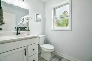 2604 Golden Valley Rd, Minneapolis, MN 55411 - Photo 13