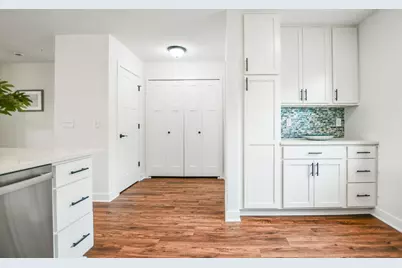 2604 Golden Valley Road, Minneapolis, MN 55411 - Photo 11