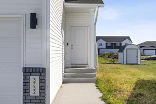 3732 18th St S, Moorhead, MN 56560 - Photo 3