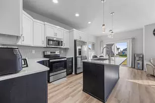 3732 18th St S, Moorhead, MN 56560 - Photo 9