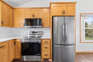 140 Stallion Ln, Lino Lakes, MN 55014 - Photo 5