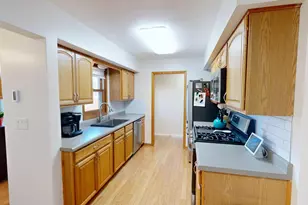 503 18th St N, Benson, MN 56215 - Photo 9