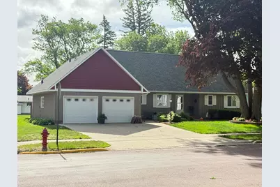 234 N 2nd Avenue E, Truman, MN 56088 - Photo 1