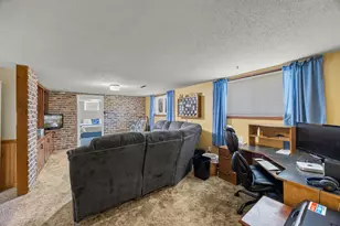 326 Larson St SW, Hutchinson, MN 55350 - Photo 31