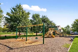 1551 Coneflower Ln, Shakopee, MN 55379 - Photo 21