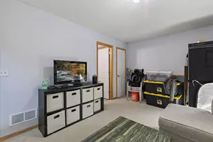 1551 Coneflower Ln, Shakopee, MN 55379 - Photo 17