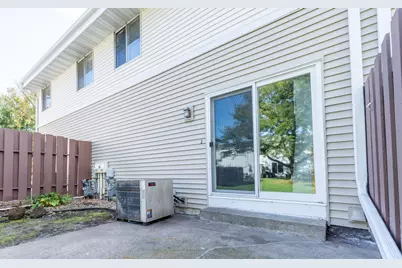 2363 Dorland Lane E, Maplewood, MN 55119 - Photo 29