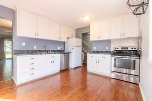 2363 Dorland Ln E, Maplewood, MN 55119 - Photo 7