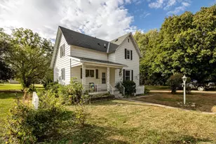 208 Dugan Street S, Welcome, MN 56181 - Photo 1