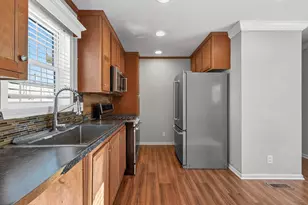 1010 NE North Circle NE, Fridley, MN 55432 - Photo 7