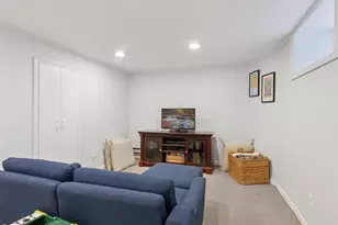 885 Linwood Ave, Saint Paul, MN 55105 - Photo 41