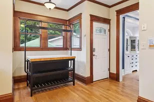 885 Linwood Ave, Saint Paul, MN 55105 - Photo 15