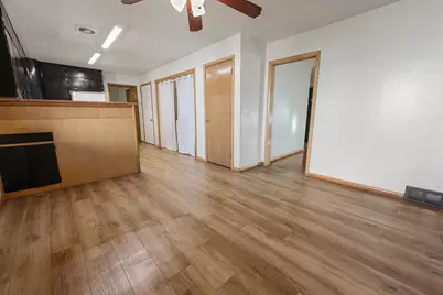 401 N Gorman Avenue, Litchfield, MN 55355 - Photo 9