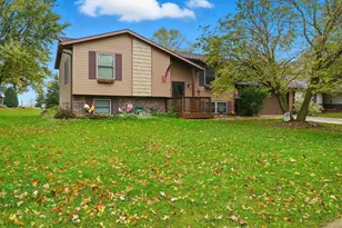 601 8th Ave NW, Waseca, MN 56093 - Photo 1