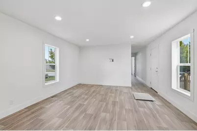 378 Hillcrest Circle, Clarks Grove, MN 56016 - Photo 15