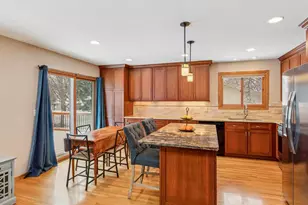 7100 145th St W, Apple Valley, MN 55124 - Photo 7