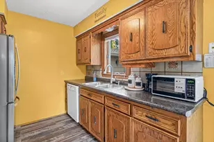 13817 Thomas Ave S, Burnsville, MN 55337 - Photo 15