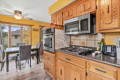 13817 Thomas Avenue S, Burnsville, MN 55337 - Photo 9