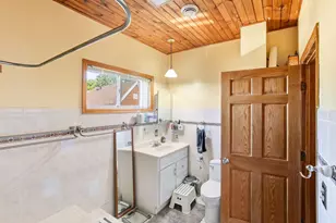 846 Sherburne Ave, Saint Paul, MN 55104 - Photo 19