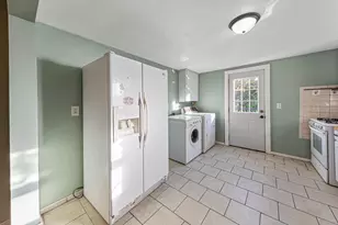 307 W 4th St, Winthrop, MN 55396 - Photo 13