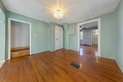 307 W 4th Street, Winthrop, MN 55396 - Photo 7