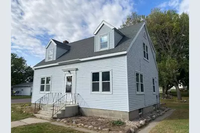 208 W 3rd Street, Winthrop, MN 55396 - Photo 1