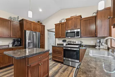 713 Cherrywood Lane NE, Isanti, MN 55040 - Photo 11