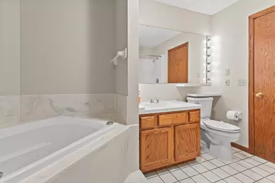 7636 Borman Way, Inver Grove Heights, MN 55076 - Photo 11