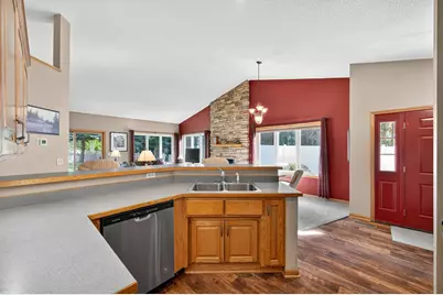 13471 Pine View Lane, Lindstrom, MN 55045 - Photo 9