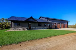 18496 Walden Ave, Hutchinson, MN 55350 - Photo 1