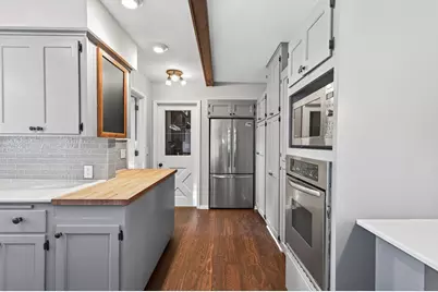 1009 Knob Hill Road, Burnsville, MN 55337 - Photo 19