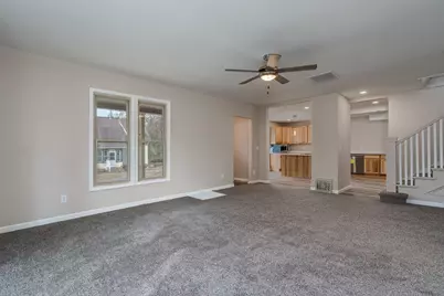 212 N Murphy Street, Lake Crystal, MN 56055 - Photo 9