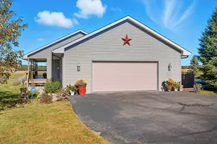 1290 220th Ave, New Richmond, WI 54017 - Photo 1