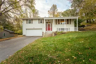 703 Scandia St, Alexandria, MN 56308 - Photo 1