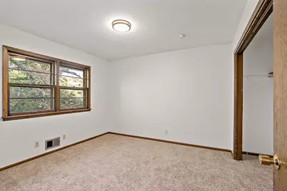 9852 Blaisdell Avenue S, Bloomington, MN 55420 - Photo 11