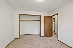 9852 Blaisdell Ave S, Bloomington, MN 55420 - Photo 13