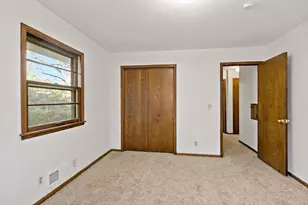 9852 Blaisdell Ave S, Bloomington, MN 55420 - Photo 17