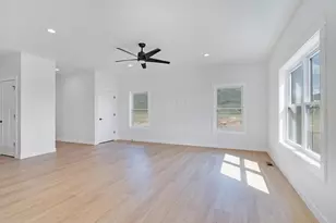 1624 Red Clover St, Holmen, WI 54636 - Photo 17