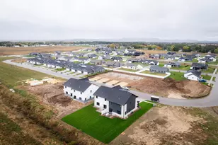 1628 Red Clover St, Holmen, WI 54636 - Photo 7