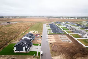 1628 Red Clover St, Holmen, WI 54636 - Photo 9