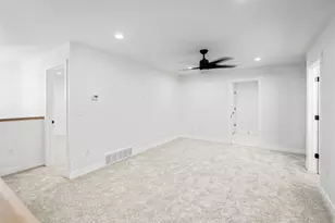 1628 Red Clover St, Holmen, WI 54636 - Photo 27