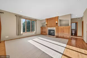 10803 Jersey Dr N, Brooklyn Park, MN 55445 - Photo 9